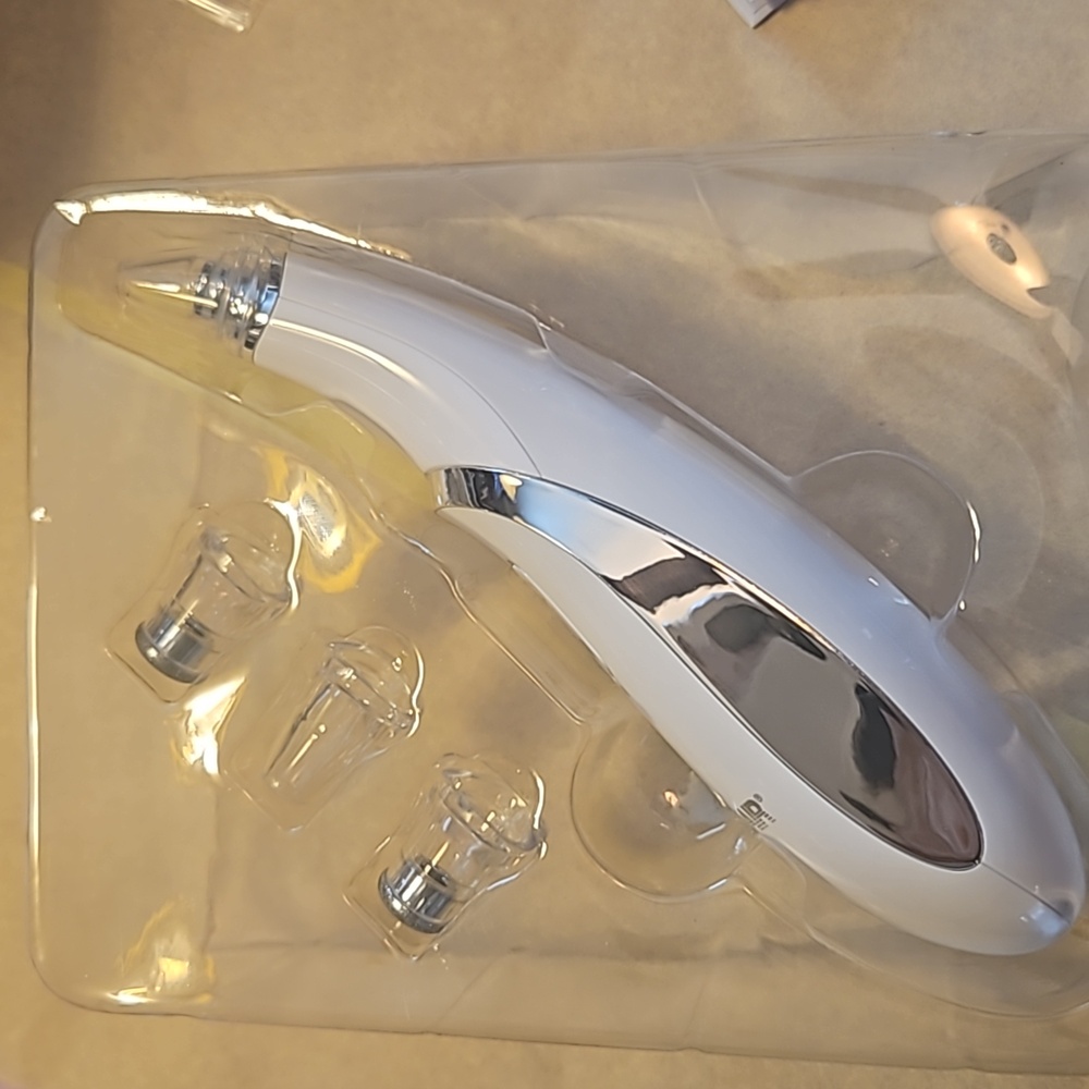 Conair, Microdermabrasion beauty tool - Picture 9 of 11